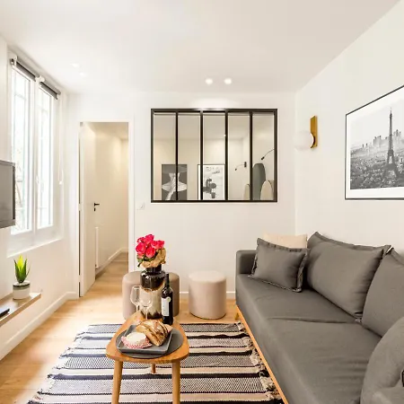 Elegance & Design Center * Paris