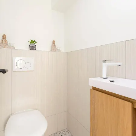 Elegance & Design Center *