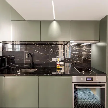 Elegance & Design Center *